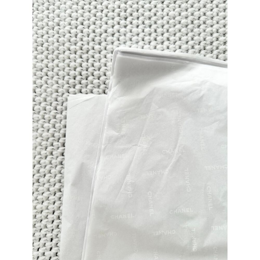 Chanel Bundle Lot of 15 White Black Trim Cosmetic Shopping Bags And Tissue Paper - Picture 5 of 6